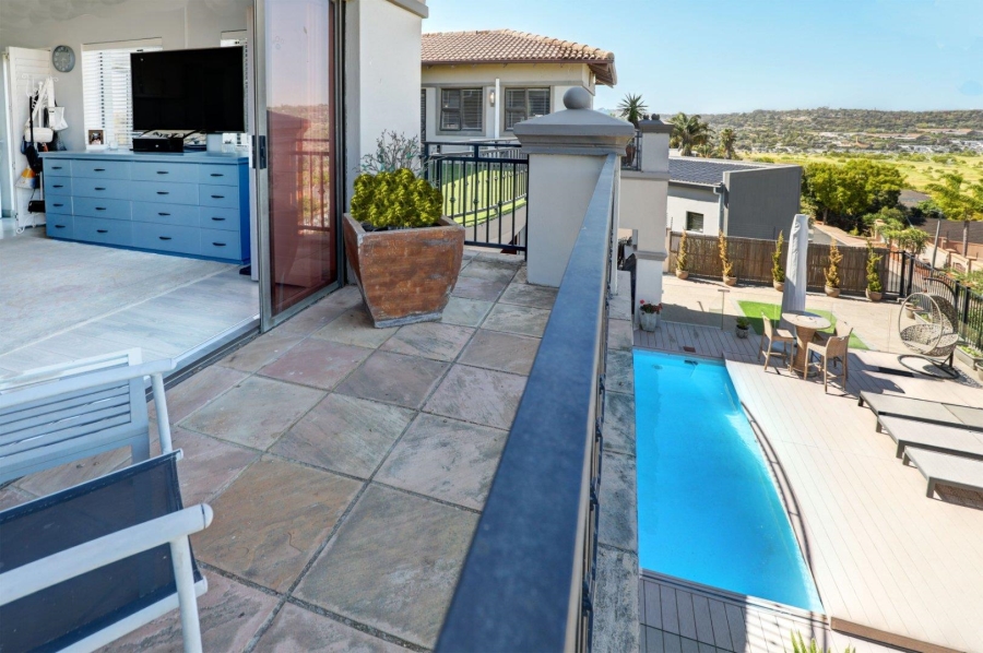 5 Bedroom Property for Sale in Welgemoed Western Cape